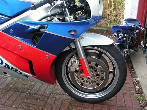 Honda VFR 750 R billede 5