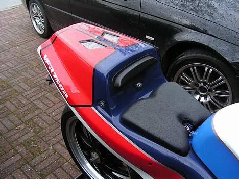 Honda VFR 750 R billede 7