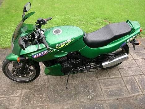 Kawasaki Gpz 500S SOLGT billede 3
