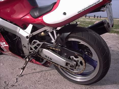 Kawasaki ZX-7R billede 7