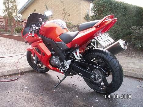 Suzuki SV650S BI-XENON SOLGT billede 4