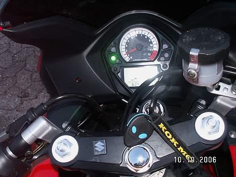 Suzuki SV650S BI-XENON SOLGT billede 11