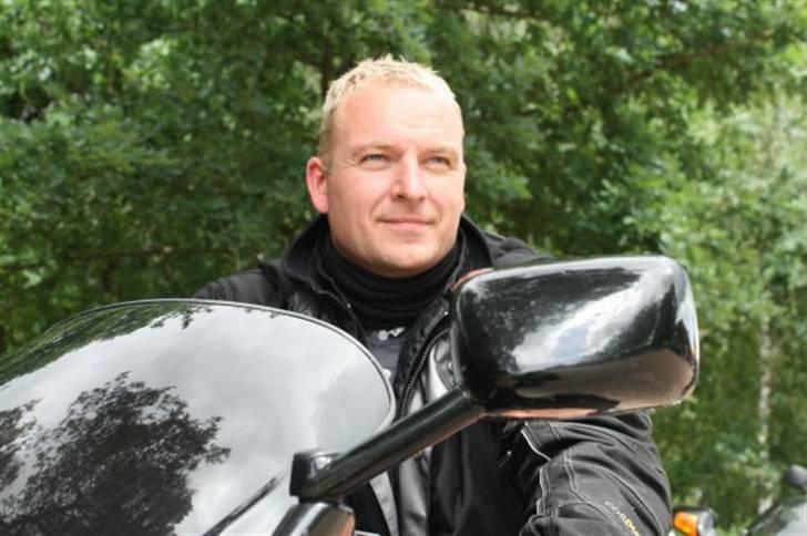 Kawasaki zzr 1100 billede 1