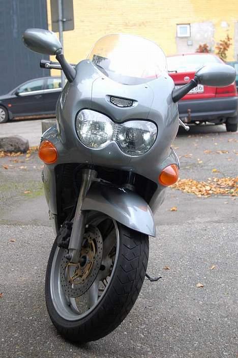 Suzuki GSX-750F SOLGT - Forfra... det er efterår. billede 12