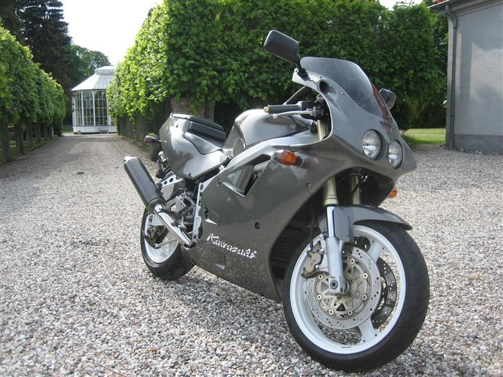 Kawasaki ZXR 400 H billede 3