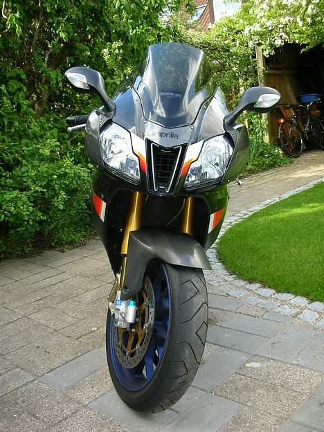 Aprilia RSV 1000 R FACTORY billede 4