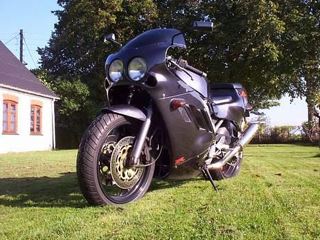 Suzuki GSX-R 400 R (Solgt) billede 1