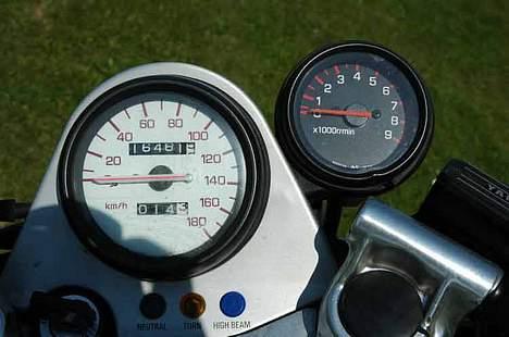 Yamaha SRX600 billede 8