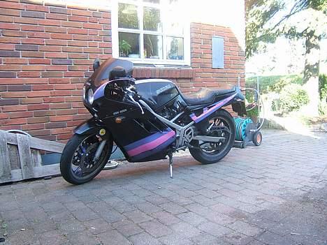 Suzuki Gsx 400 x Tilsalg billede 1