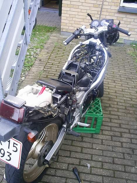 Suzuki GSX-R250 **SOLGT** billede 6