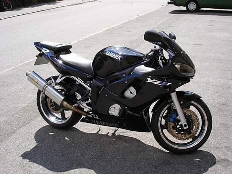 Yamaha yzf r6 solgt billede 2