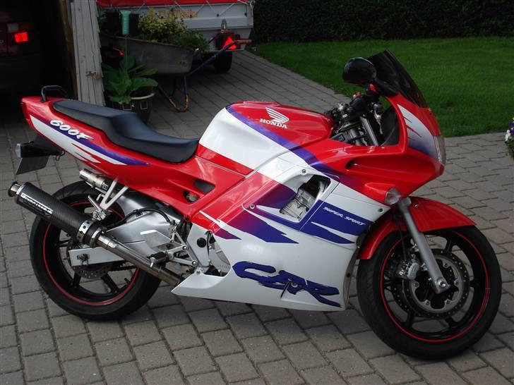 Honda CBR600F "solgt" billede 1