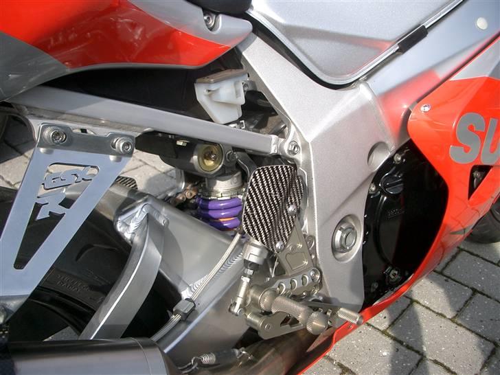 Suzuki GSX-R 750 K1 "solgt" - Hyperpro fjedre monteret, Gilles fremrykkersæt. billede 4