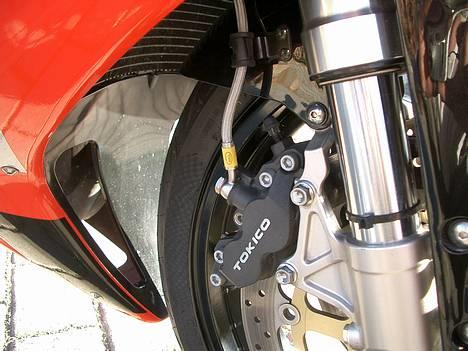 Suzuki GSX-R 750 K1 "solgt" - HEL armeret bremseslanger, Hyperpro fjedre billede 9