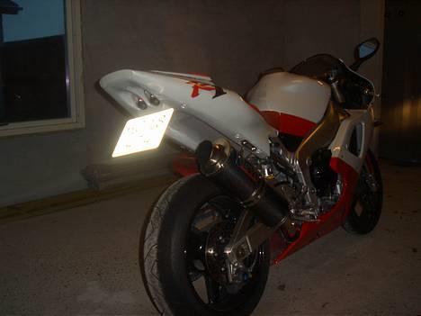 Yamaha YZF R1 *solgt* billede 5