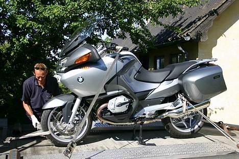 BMW R1200RT - op på fejeblad... billede 8