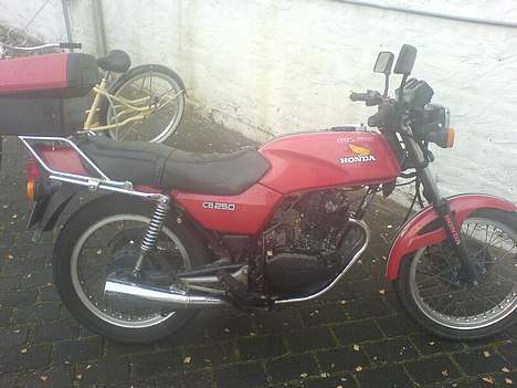 Honda CB250RS billede 1