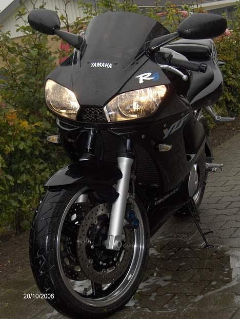 Yamaha yzf r6 solgt billede 9