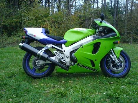Kawasaki ZX7R SOLGT billede 2