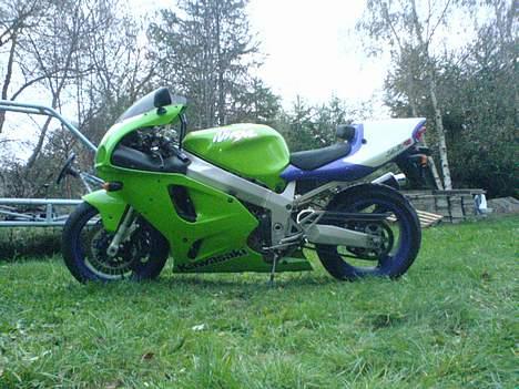 Kawasaki ZX7R SOLGT billede 4