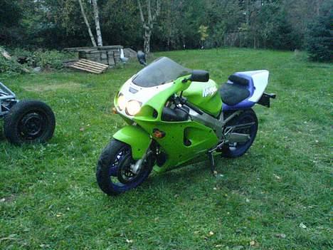 Kawasaki ZX7R SOLGT billede 11