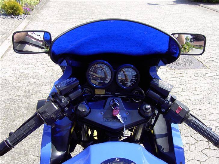 Kawasaki GPZ 900 R Ninja (SOLGT) - Indfarvet kåbeglas + nye spejle fra en ZX 10 billede 3