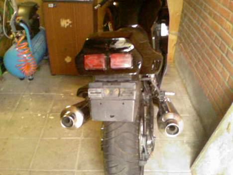 Suzuki GSXR 1100 **SOLGT** billede 4