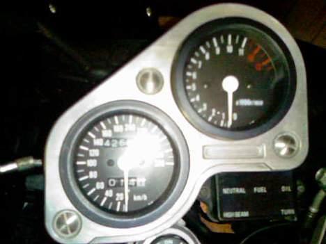 Suzuki GSXR 1100 **SOLGT** billede 6