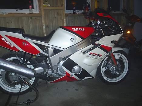 Yamaha fzr 600 genesis billede 3