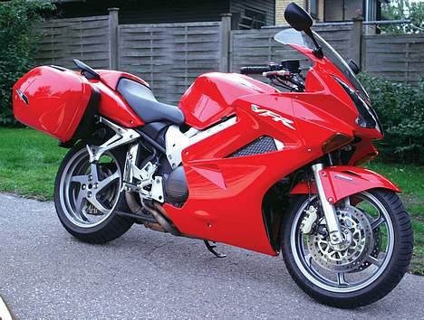 Honda VFR 800 a SOLGT 2007 billede 2