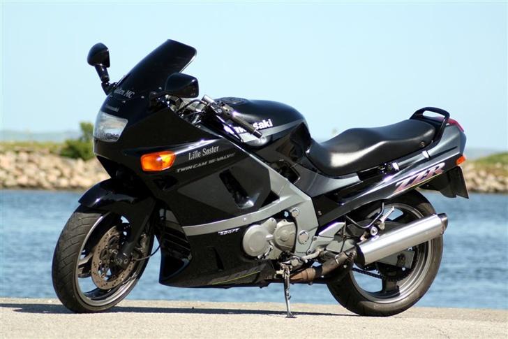 Kawasaki zzr 600 - Min dejlige kværn.... (Billede: Michaelaarhus.info) billede 1
