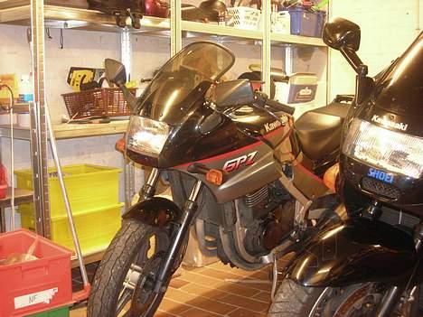 Kawasaki ZZR 1100  R.I.P. - Kærestens GPZ 500S billede 18