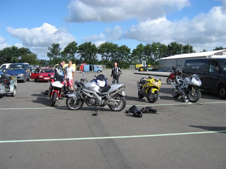 Suzuki gsxr 600 SOLGT - padborg park, pitstemning billede 14