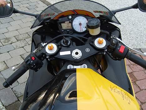 Yamaha yzf r6 rossi  billede 8