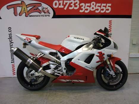 Yamaha yzf r1  *** solgt 2008*** billede 2