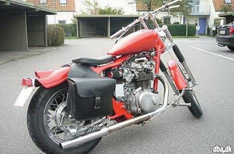 Honda CB 450 T - Dejlig lyd i de to "potter" og så er den synet med dem billede 2