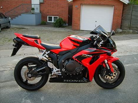 Honda cbr1000rr billede 1