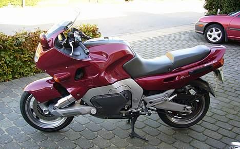 Yamaha GTS 1000 A - Yamaha GTS 1000 fra venstre billede 1