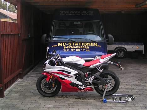 Yamaha YZF R6 - R6´eren og vores varevogn billede 2