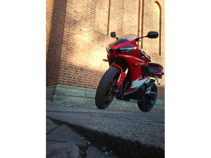 Yamaha R6 SOLGT billede 1