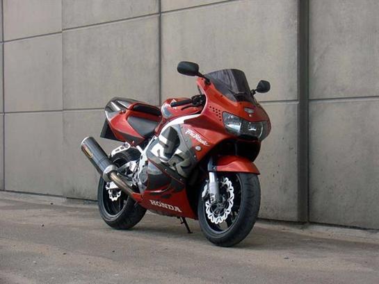 Honda CBR900RR FireBlade billede 1