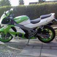Kawasaki zx6r ninja solgt