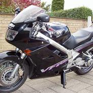 Honda VFR 750 F