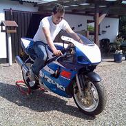 Suzuki gsx 600 r