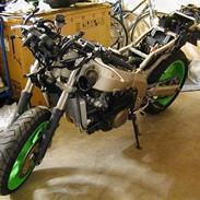 Kawasaki zx6r (SOLGT) :