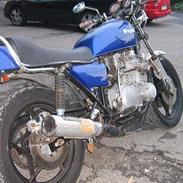 Suzuki GS 750