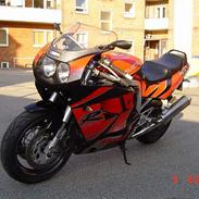Suzuki GSX 1100 R