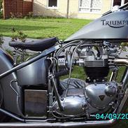 Triumph bonneville 