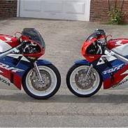 Honda Rc30