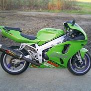 Kawasaki ZX-7R